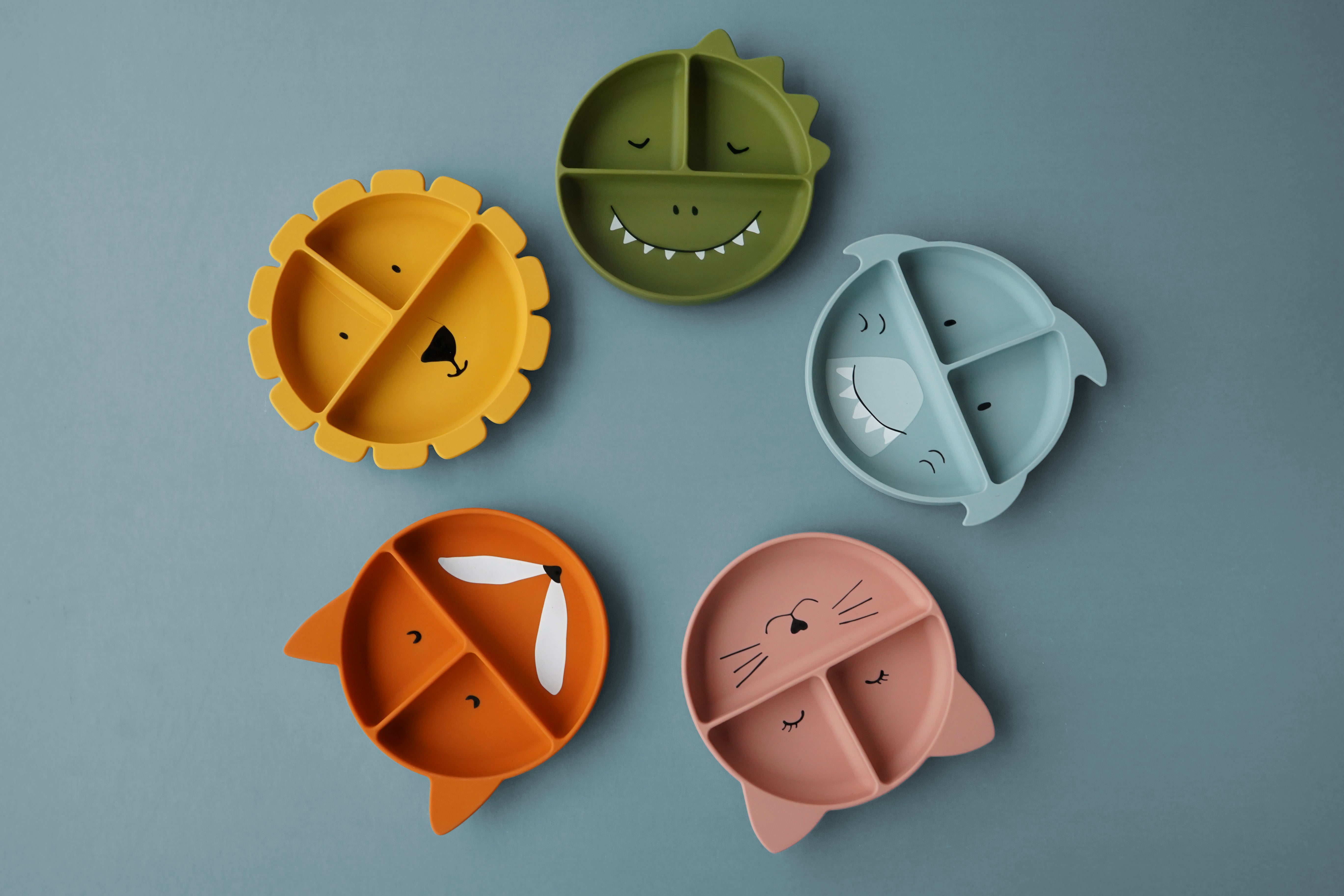 Silicone Divided Suction Plate - Mr. Shark